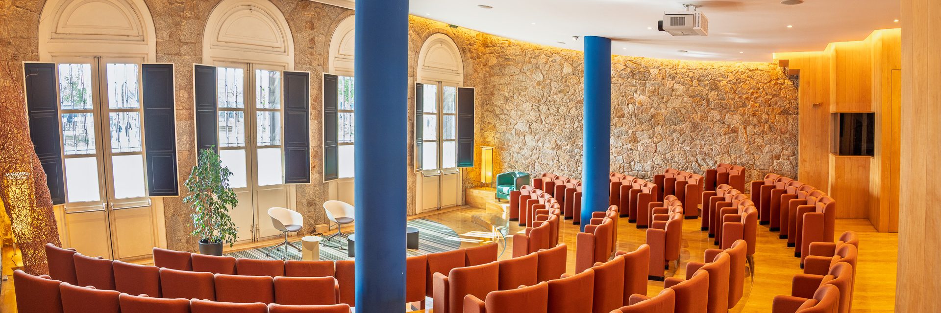 Panorámica de un anfiteatro.